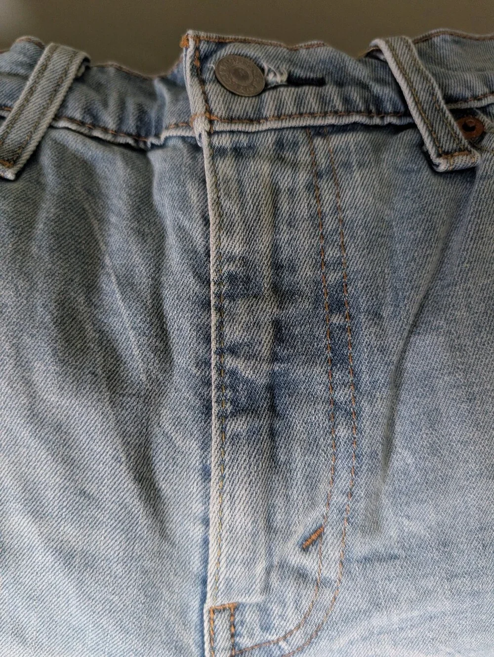 Levi's Light Blue Relaxed Fit Men's Jeans